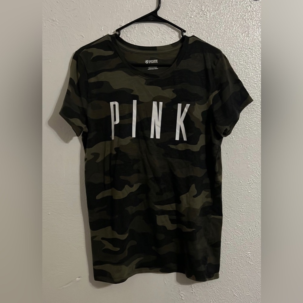 Victoria’s Secret PINK tee shirt